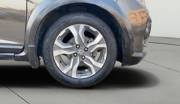 2017 Honda WR-V 1.5L I-DTEC VX MT, Diesel, Manual, 56,244 km, Right Front Wheel