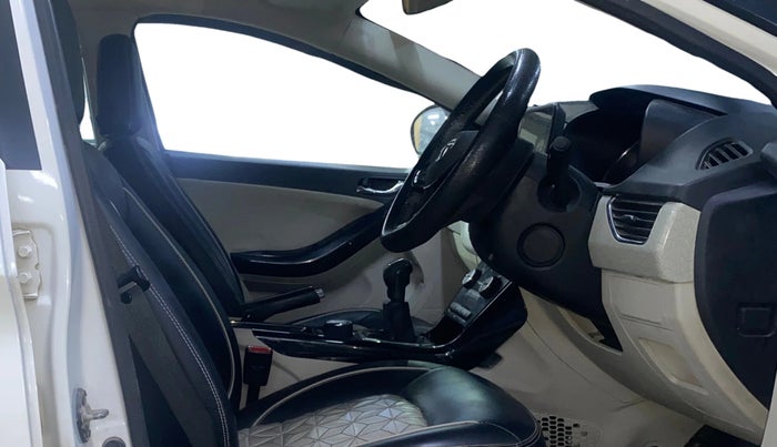 2022 Tata NEXON XZ PLUS PETROL, Petrol, Manual, 45,586 km, Right Side Front Door Cabin