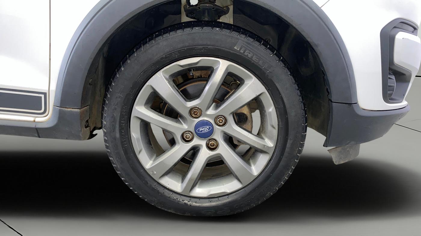 2019 Ford FREESTYLE TITANIUM 1.5 DIESEL, Diesel, Manual, 1,34,993 km, Right Front Wheel