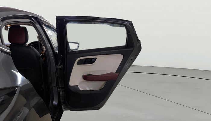 2021 Tata ALTROZ XT DIESEL, Diesel, Manual, 92,177 km, RHS Rear Door