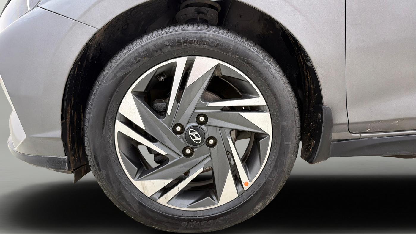 2021 Hyundai NEW I20 ASTA 1.2 AT, Petrol, Automatic, 65,352 km, Left Front Wheel