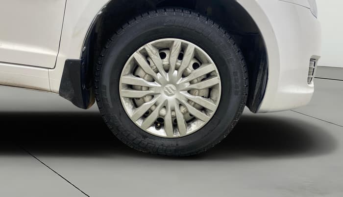2016 Maruti Swift Dzire TOUR DIESEL, Diesel, Manual, 1,15,844 km, Right Front Wheel