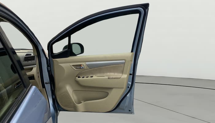 2012 Maruti Ertiga ZXI, Petrol, Manual, 58,404 km, RHS Front Door