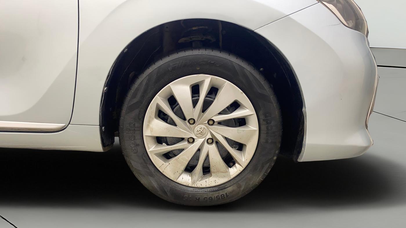 2022 Toyota Glanza S, Petrol, Manual, 62,868 km, Right Front Wheel