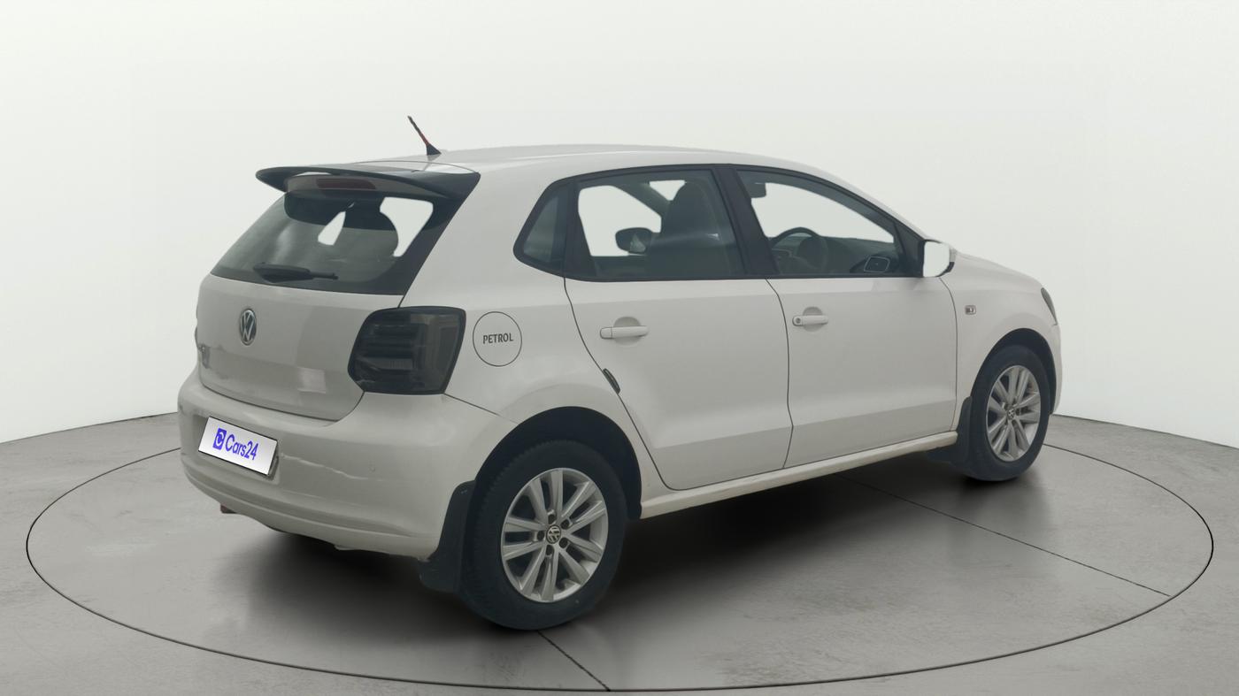 2014 Volkswagen Polo HIGHLINE1.2L, Petrol, Manual, 85,387 km, Right Back Diagonal