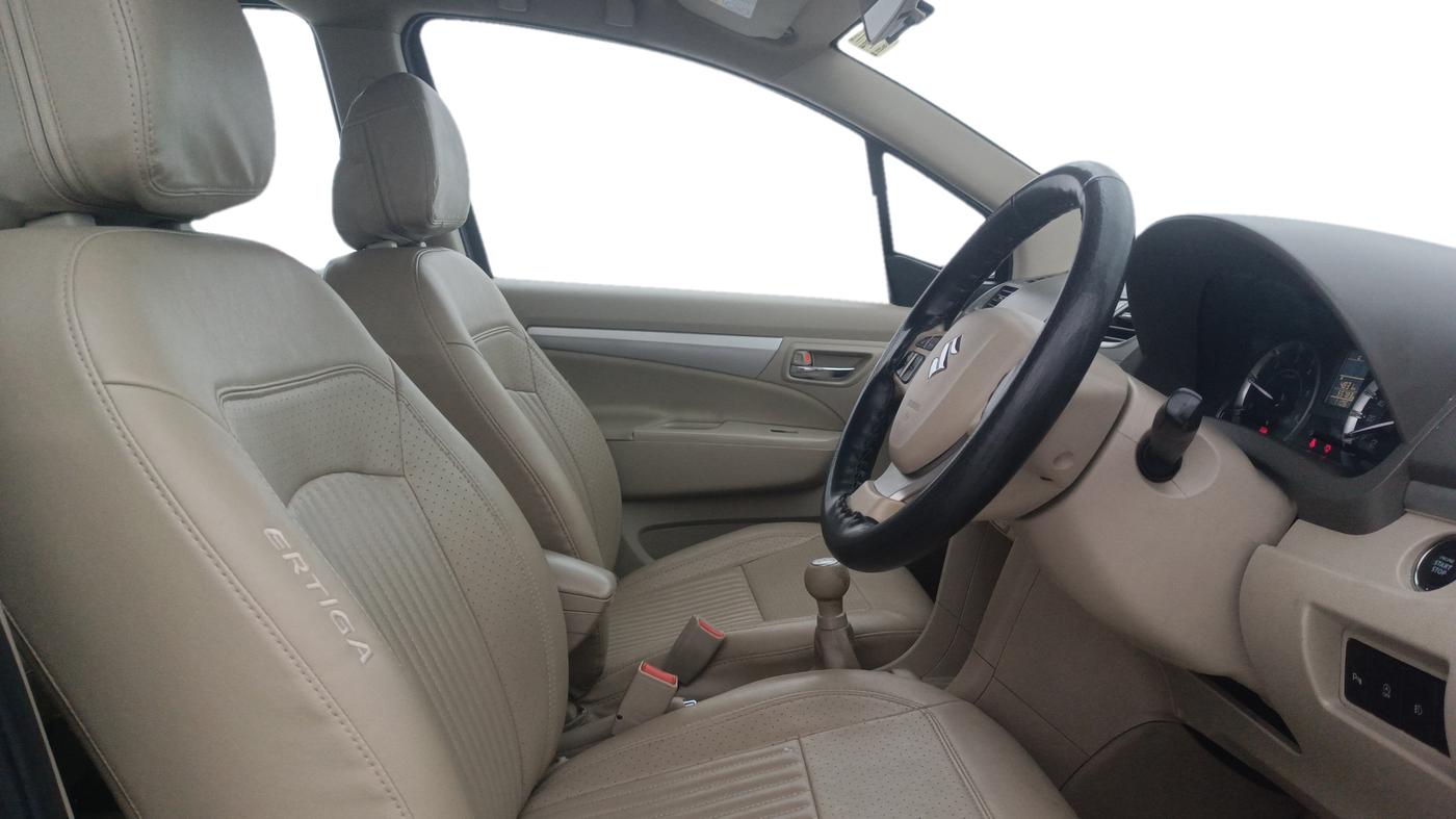 2018 Maruti Ertiga ZDI + SHVS, Diesel, Manual, 55,781 km, Right Side Front Door Cabin