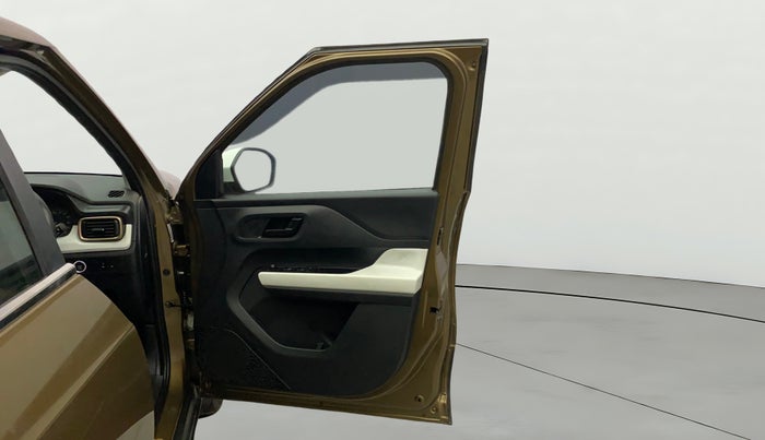 2022 Tata PUNCH ACCOMPLISHED MT, Petrol, Manual, 30,465 km, RHS Front Door