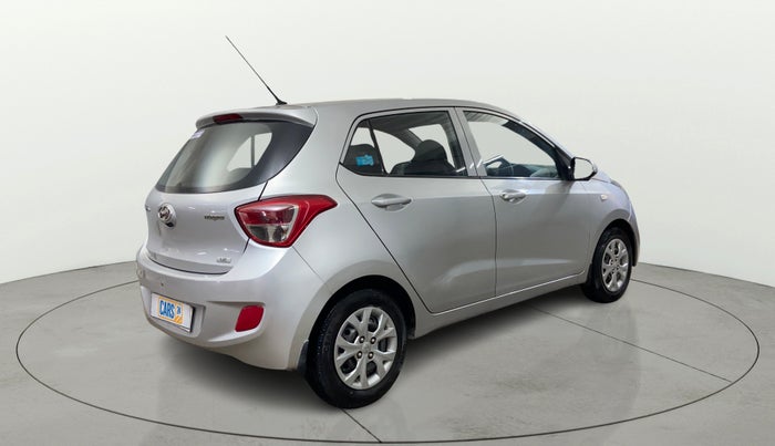 2016 Hyundai Grand i10 MAGNA 1.2 KAPPA VTVT, Petrol, Manual, 50,922 km, Right Back Diagonal