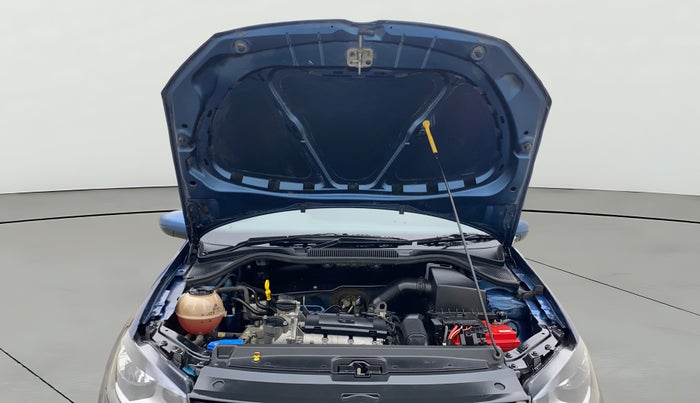 2018 Volkswagen Polo HIGHLINE PLUS 1.2(16 ALLOY, Petrol, Manual, 67,163 km, Open Bonet