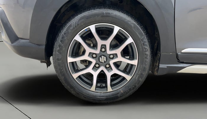 2023 Maruti XL6 ALPHA MT, Petrol, Manual, 32,459 km, Left Front Wheel