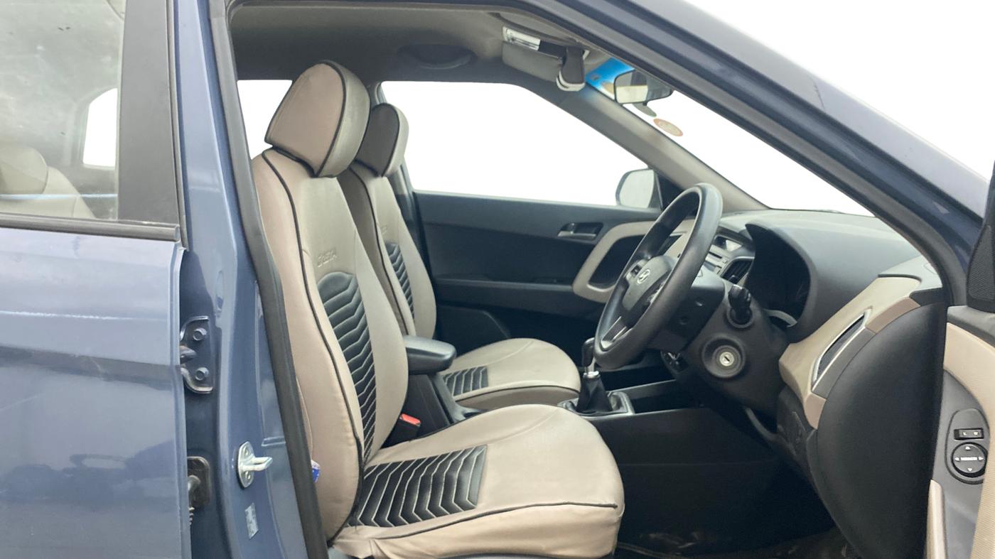 2015 Hyundai Creta S 1.6 PETROL, Petrol, Manual, 65,092 km, Right Side Front Door Cabin