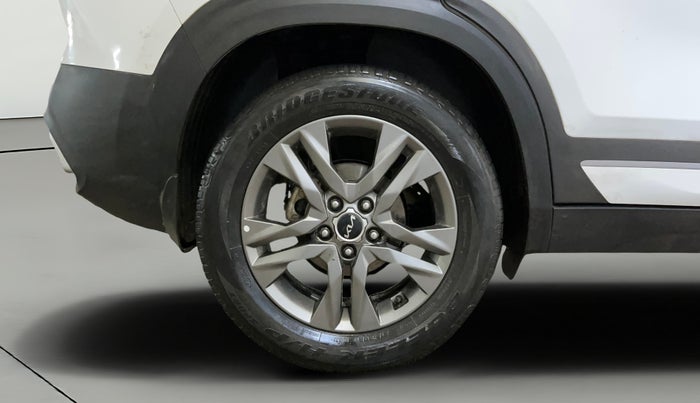 2022 KIA SELTOS HTX 1.5 DIESEL AT, Diesel, Automatic, 77,775 km, Right Rear Wheel