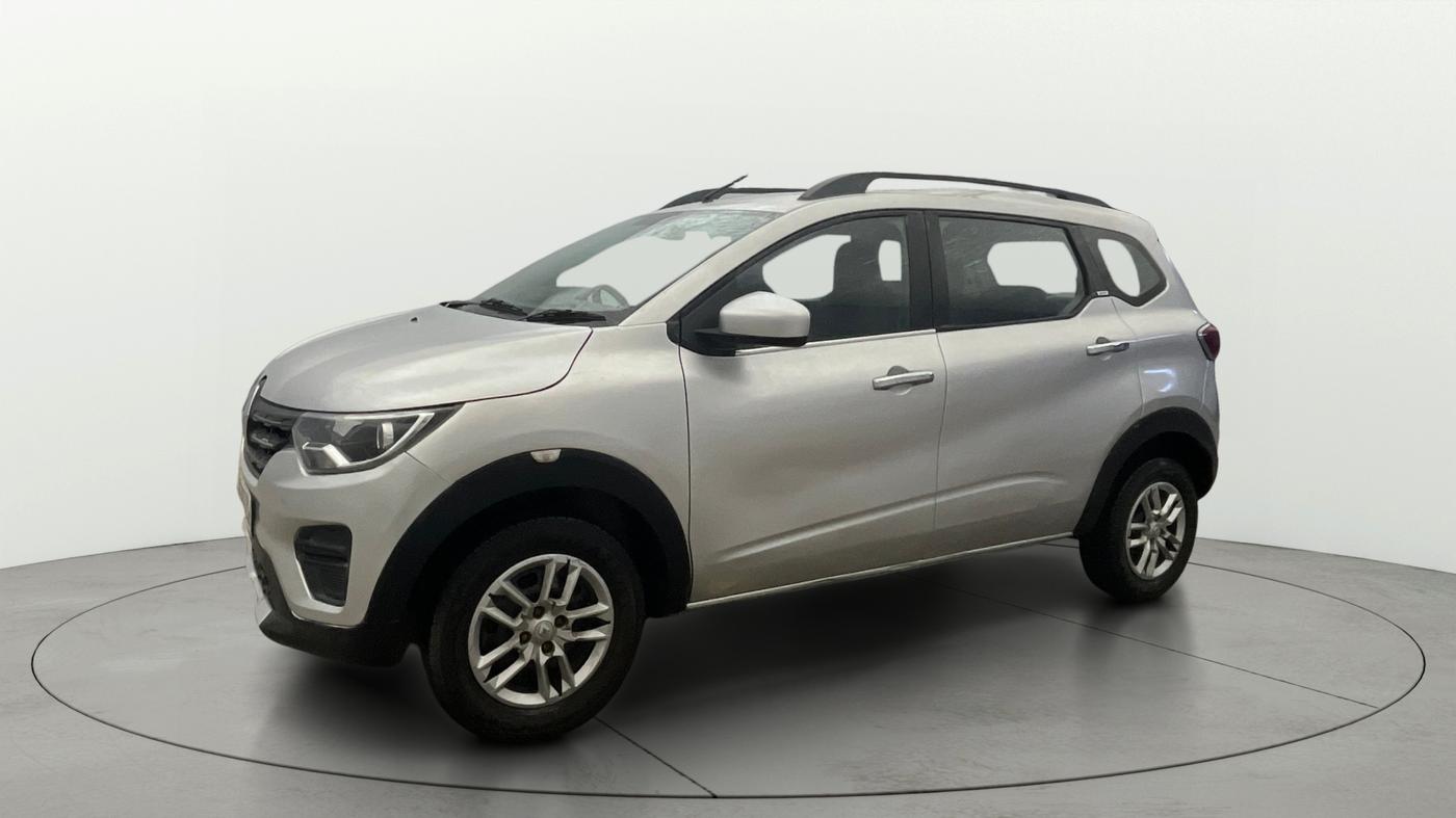 2019 Renault TRIBER RXT, Petrol, Manual, 68,319 km, Left Front Diagonal