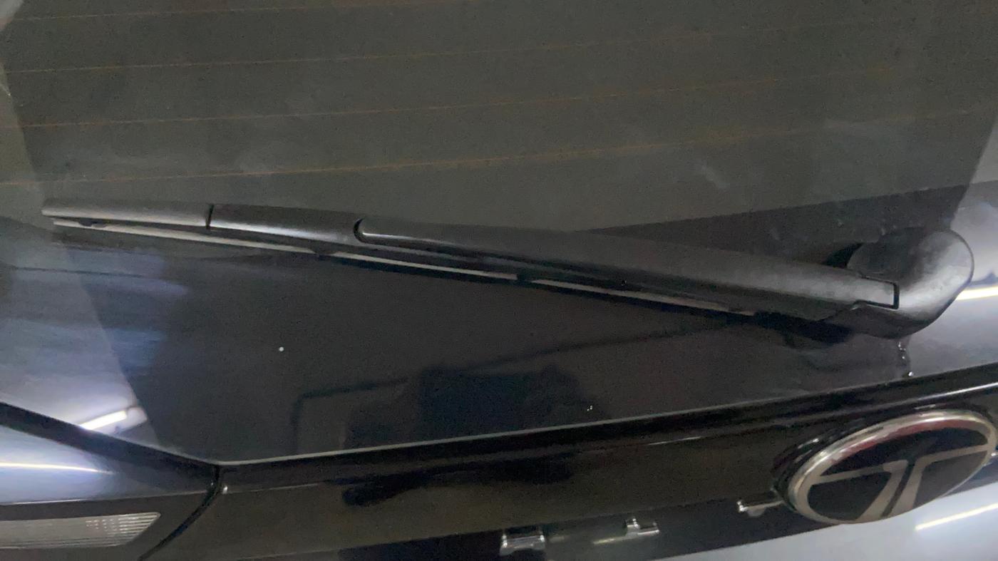 2025 Tata ALTROZ XZ PLUS PETROL, Petrol, Manual, 9,170 km, Rear Wiper