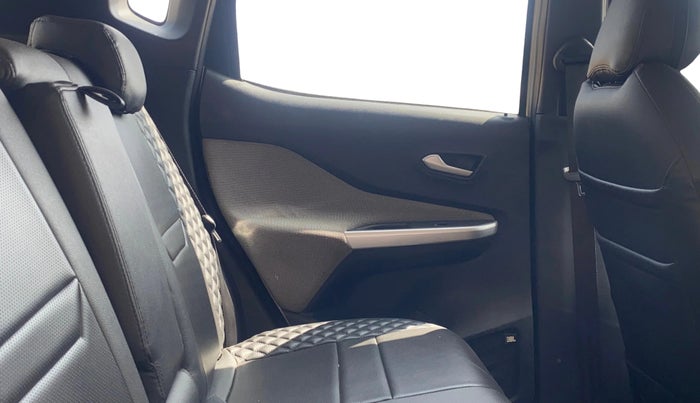 2022 Nissan MAGNITE XV TURBO CVT, Petrol, Automatic, 27,479 km, Right Side Rear Door Cabin