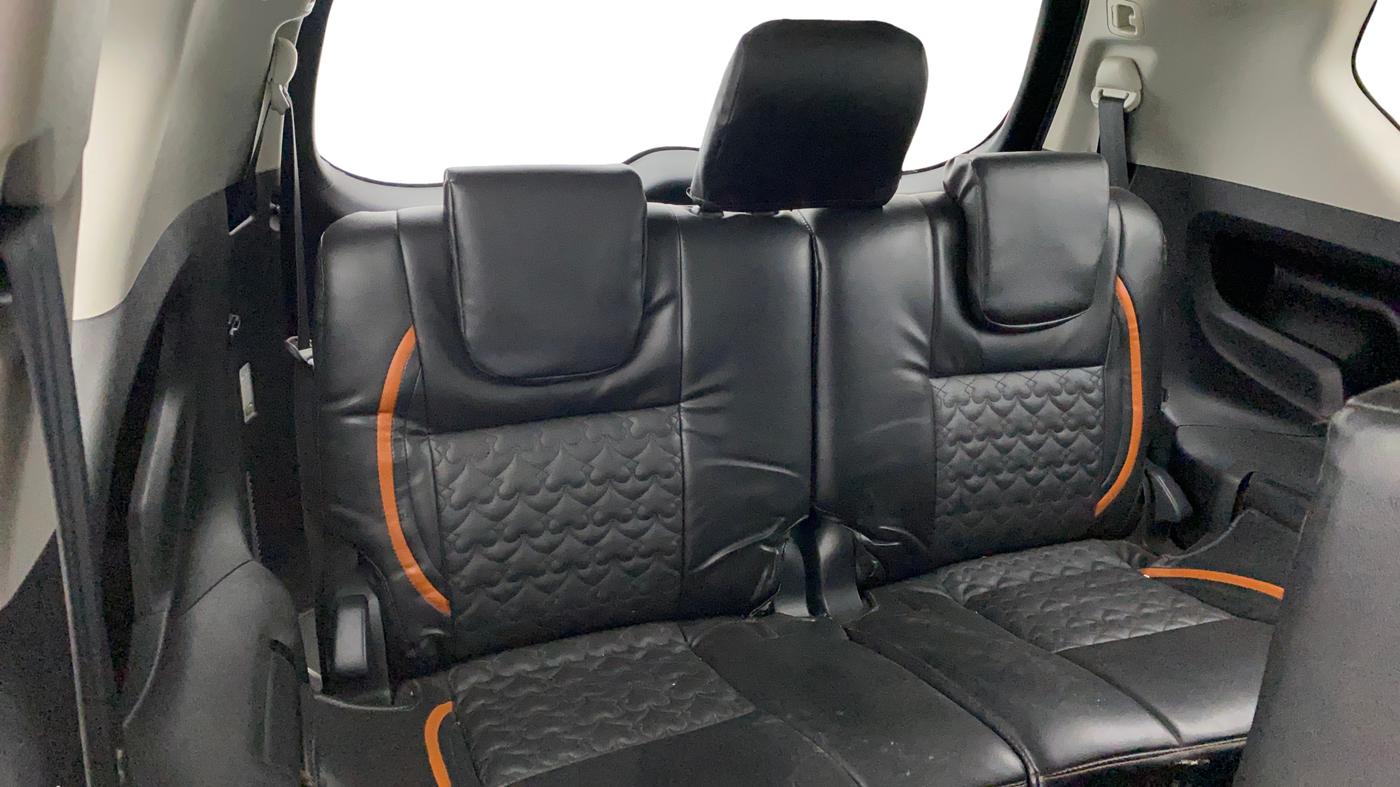 2016 Toyota Innova Crysta 2.7 GX 8 STR, Petrol, Manual, 63,930 km, Third Seat Row ( optional )