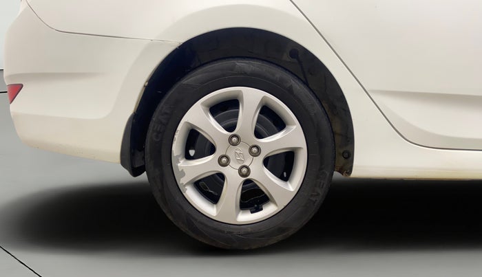 2013 Hyundai Verna FLUIDIC 1.6 VTVT EX, Petrol, Manual, 89,519 km, Right Rear Wheel