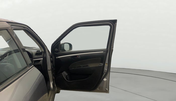 2016 Maruti Swift LXI (O), Petrol, Manual, 72,650 km, RHS Front Door