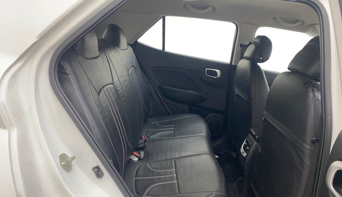 2021 Hyundai VENUE S 1.2, Petrol, Manual, 75,879 km, Right Side Rear Door Cabin