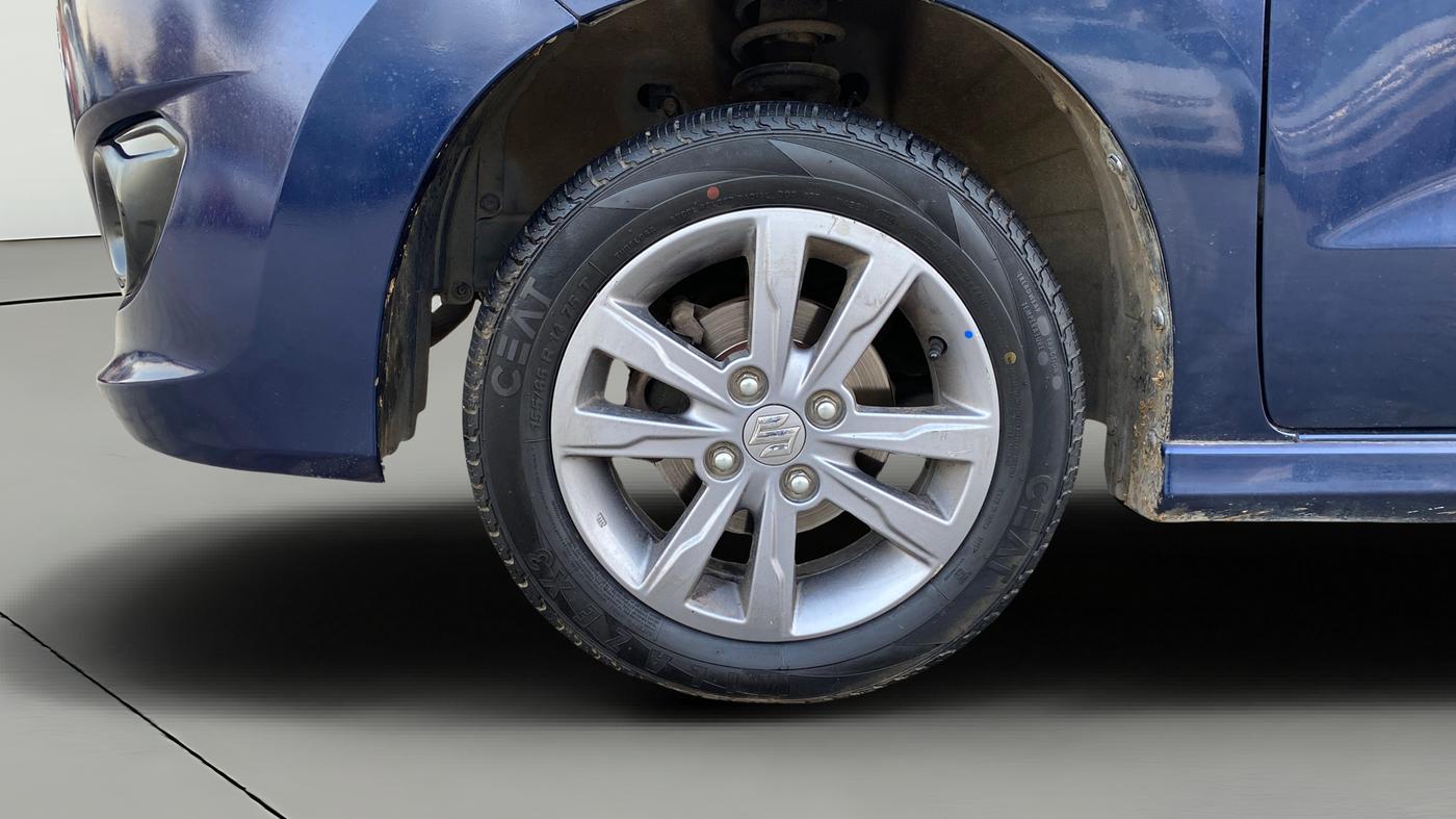 2017 Maruti Wagon R 1.0 VXI + (O) AMT, Petrol, Automatic, 76,352 km, Left Front Wheel