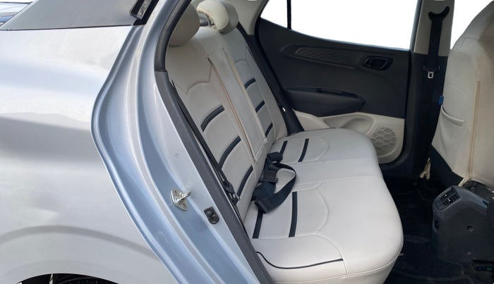 2022 Hyundai AURA S 1.2 CNG, CNG, Manual, 54,468 km, Right Side Rear Door Cabin