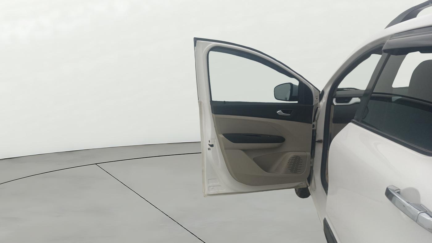 2021 Renault TRIBER RXZ, Petrol, Manual, 61,982 km, LHS Front Door