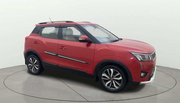 2021 Mahindra XUV300 W8 (O) 1.2 PETROL AMT, Petrol, Automatic, 59,338 km, Right Front Diagonal