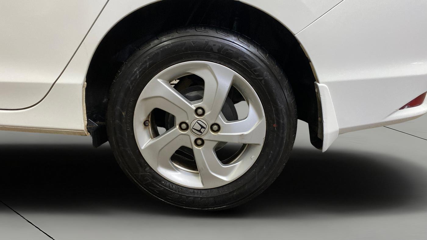 2015 Honda City 1.5L I-VTEC VX CVT, Petrol, Automatic, 1,06,278 km, Left Rear Wheel