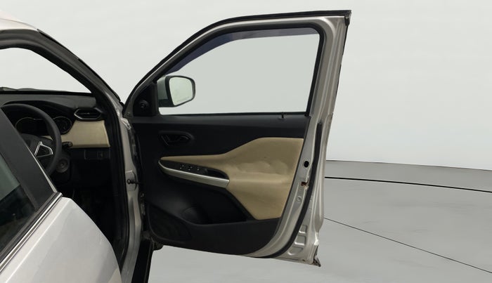 2022 Nissan MAGNITE XE, Petrol, Manual, 41,657 km, RHS Front Door