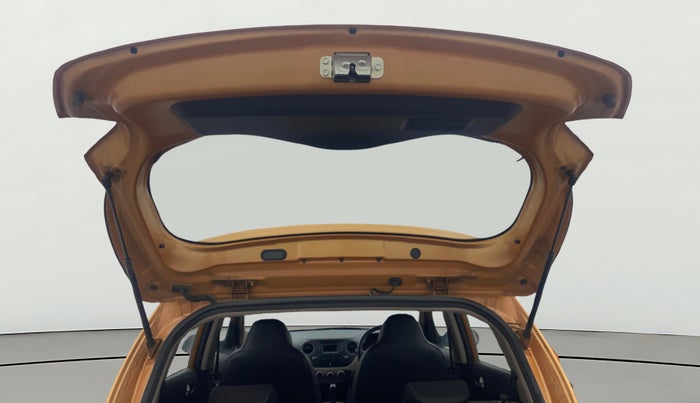 2015 Hyundai Grand i10 ASTA AT 1.2 KAPPA VTVT, Petrol, Automatic, 39,713 km, Boot Door Open