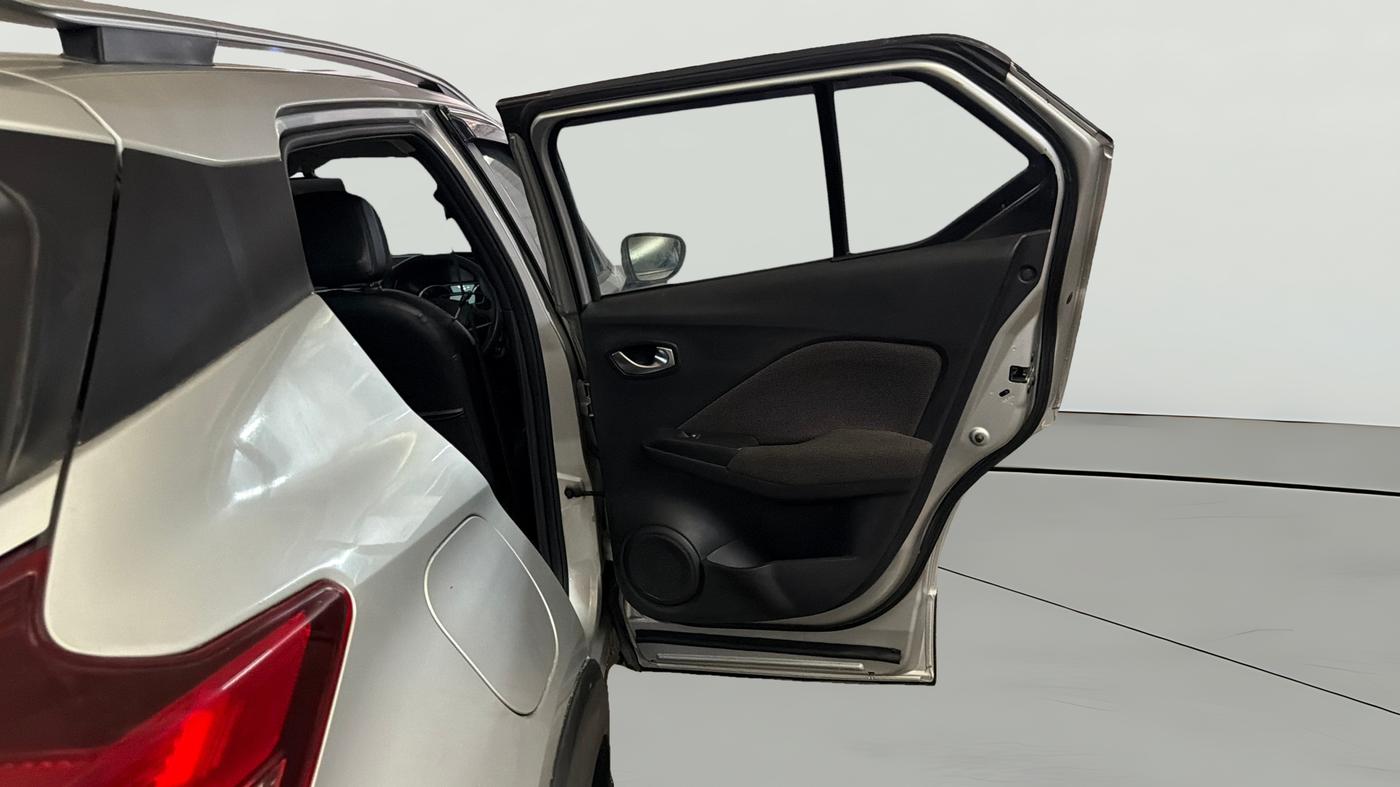 2022 Nissan Kicks XV 1.5, Petrol, Manual, 79,606 km, RHS Rear Door