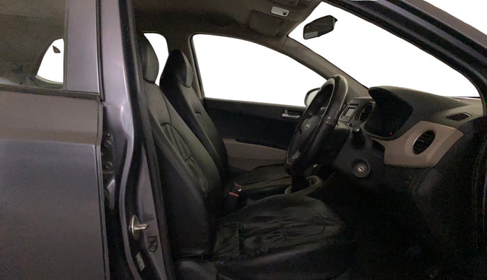 2015 Hyundai Grand i10 SPORTZ 1.2 KAPPA VTVT, Petrol, Manual, 42,064 km, Right Side Front Door Cabin