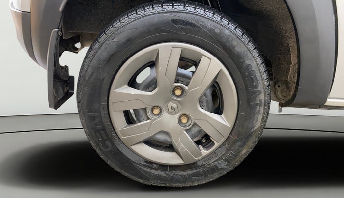 2018 Renault Kwid RXT 1.0 AMT, Petrol, Automatic, 28,606 km, Right Rear Wheel