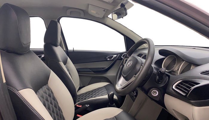 2017 Tata Tiago XZ PETROL, Petrol, Manual, 61,170 km, Right Side Front Door Cabin
