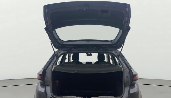 2021 Tata ALTROZ XT PETROL, Petrol, Manual, 74,084 km, Boot Door Open