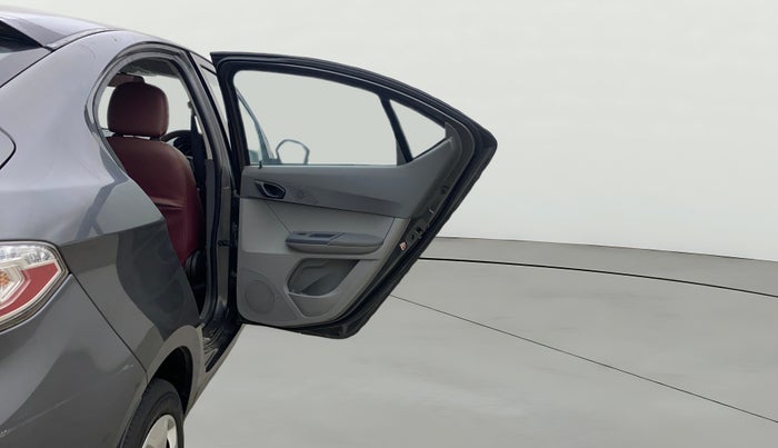 2022 Tata TIGOR XZ CNG, CNG, Manual, 51,500 km, RHS Rear Door