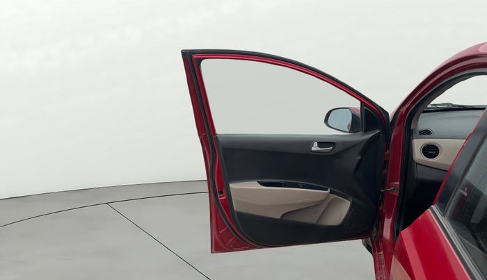 2014 Hyundai Xcent S (O) 1.2, Petrol, Manual, 71,469 km, LHS Front Door