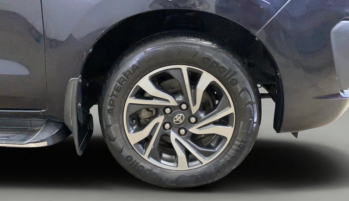 2021 Toyota Innova Crysta 2.7 GX AT 7 STR, Petrol, Automatic, 42,784 km, Right Front Wheel
