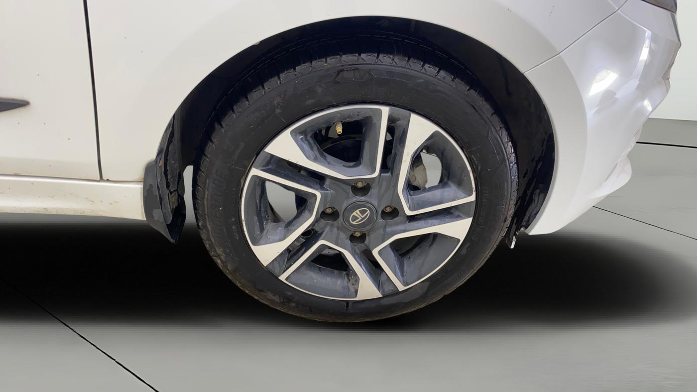 2021 Tata TIGOR XZ PLUS PETROL, Petrol, Manual, 71,950 km, Right Front Wheel