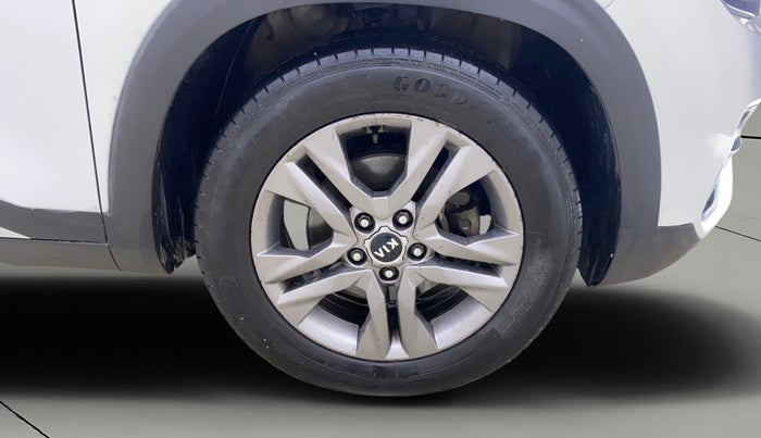 2019 KIA SELTOS HTX 1.5 DIESEL, Diesel, Manual, 1,26,862 km, Right Front Wheel