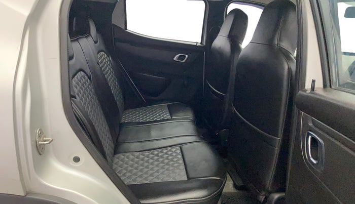 2019 Renault Kwid RXT 1.0, Petrol, Manual, 74,559 km, Right Side Rear Door Cabin