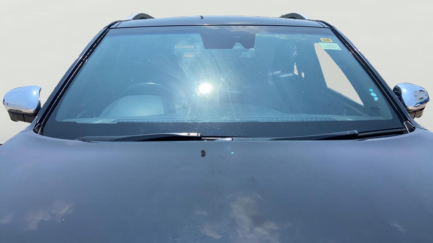 2019 Mahindra ALTURAS G4 4WD AT, Diesel, Automatic, 1,43,089 km, Front Windshield