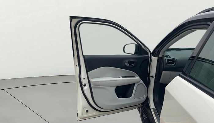 2018 Jeep Compass LIMITED 2.0 DIESEL 4X4, Diesel, Manual, 71,366 km, LHS Front Door