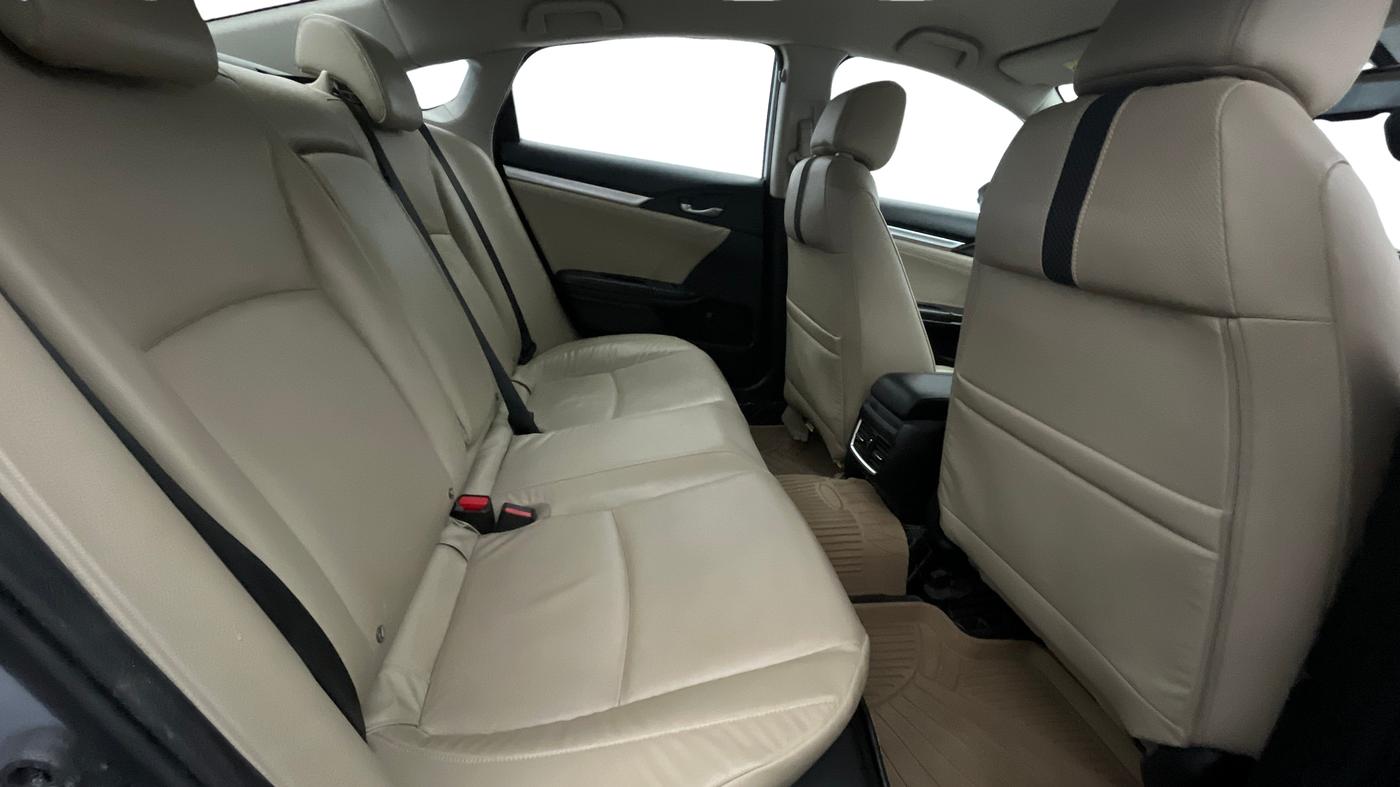 2020 Honda Civic 1.8L I-VTEC VX CVT, Petrol, Automatic, 1,04,643 km, Right Side Rear Door Cabin