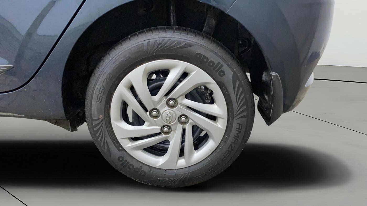2021 Hyundai GRAND I10 NIOS MAGNA AMT 1.2 KAPPA VTVT, Petrol, Automatic, 27,300 km, Left Front Wheel