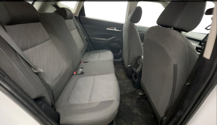 2020 KIA SELTOS HTK PLUS 1.5, Petrol, Manual, 95,397 km, Right Side Rear Door Cabin