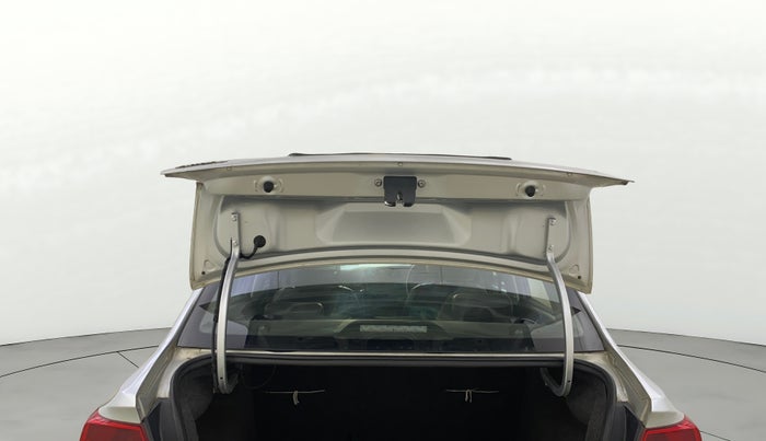 2016 Volkswagen Ameo TRENDLINE 1.2L, Petrol, Manual, 30,505 km, Boot Door Open