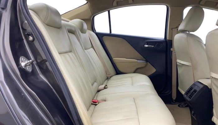 2015 Honda City 1.5L I-VTEC V MT, Petrol, Manual, 1,00,092 km, Right Side Rear Door Cabin