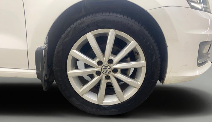 2018 Volkswagen Vento HIGHLINE PETROL AT, Petrol, Automatic, 48,512 km, Right Front Wheel