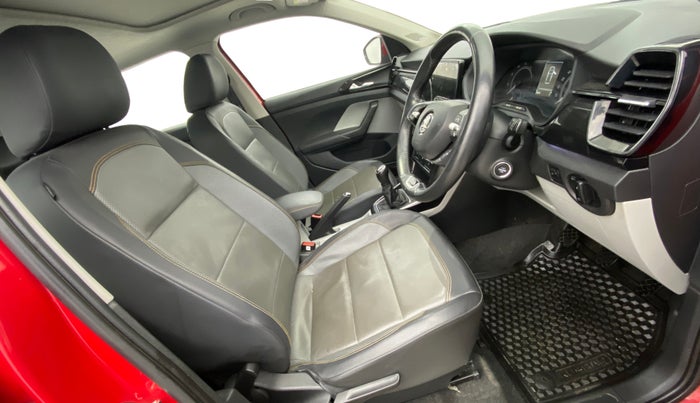 2021 Skoda KUSHAQ STYLE 1.0L TSI MT, Petrol, Manual, 26,831 km, Right Side Front Door Cabin